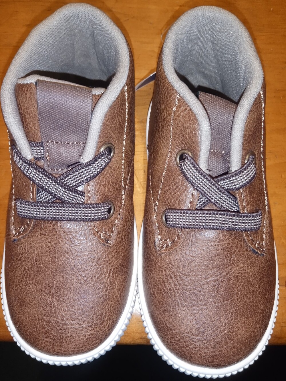 NWT Carters Kids Brown Casual Lace-Up Walking Shoes Size 7M